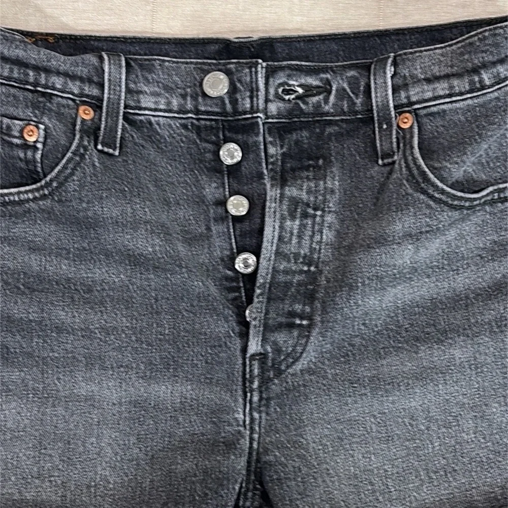 Levi’s 501 Black Denim Cutoff Shorts Button Fly Frayed Hem W29